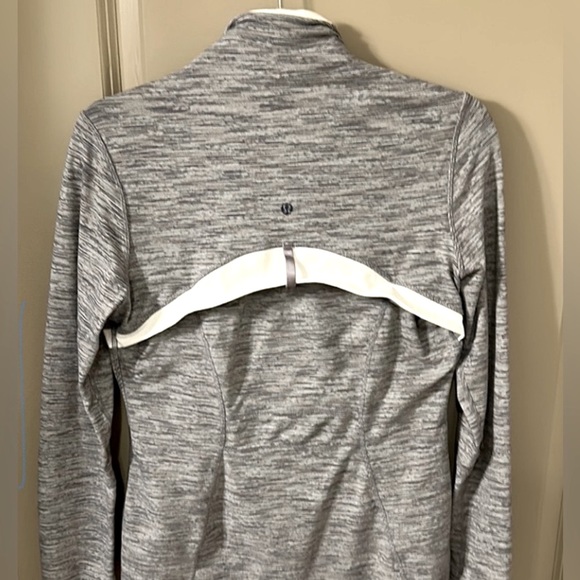 Lululemon jacket - Picture 5 of 5